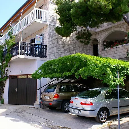 Πανσιόν Double 547d Zavalatica